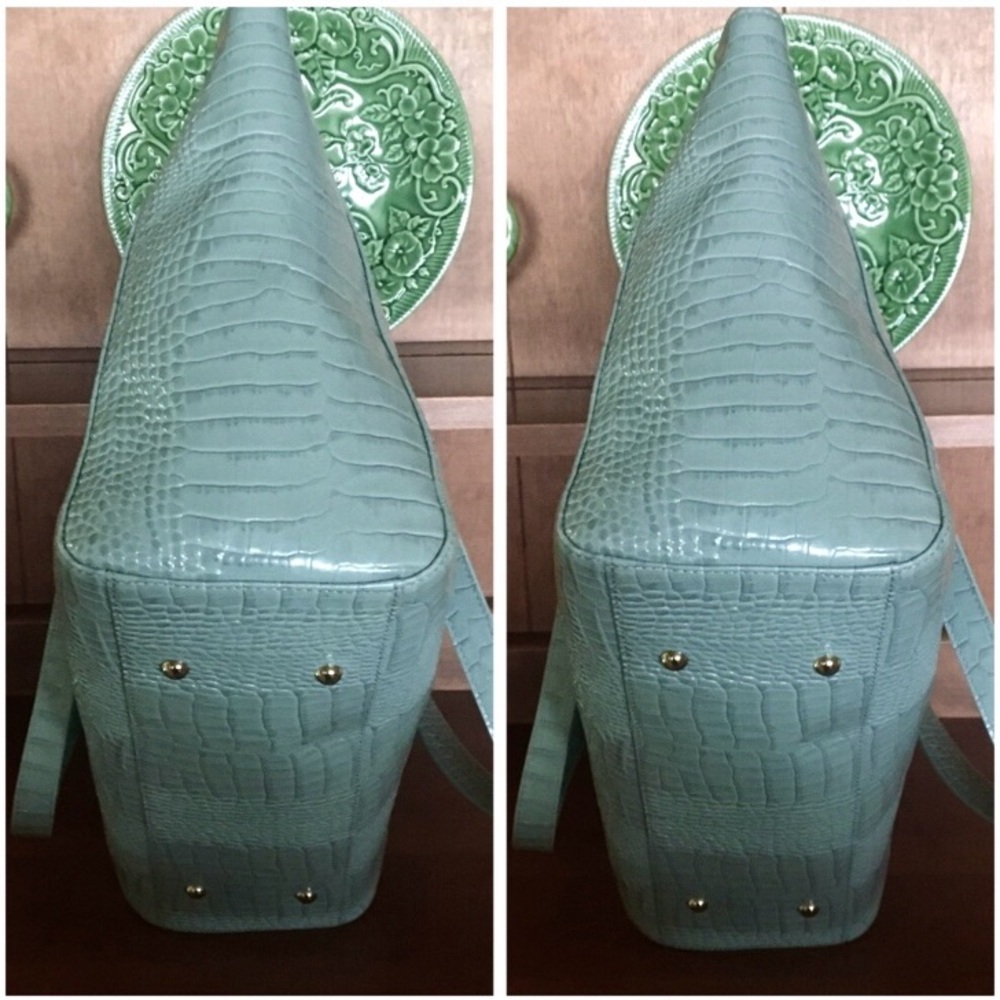 🦋💛EUC Brahmin Med. Arno Tote in Cascade Majestic💛🦋 - Picture 10 of 12